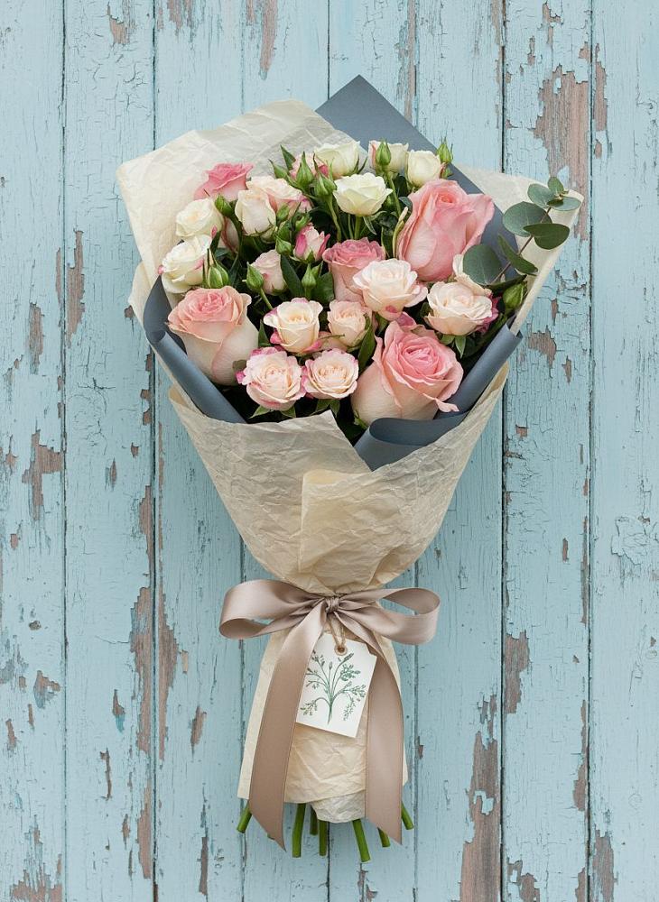 Букет цветов из: Розы в Красные Ткачи