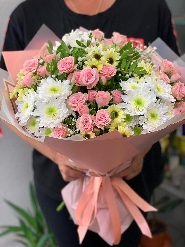 Букет цветов из: Розы и Хризантемы в Красные Ткачи