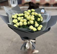 Букет Белые кустовые розы Солинеро в Красные Ткачи