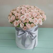 Цветочная композиция из Розы в шляпной коробке в Красные Ткачи