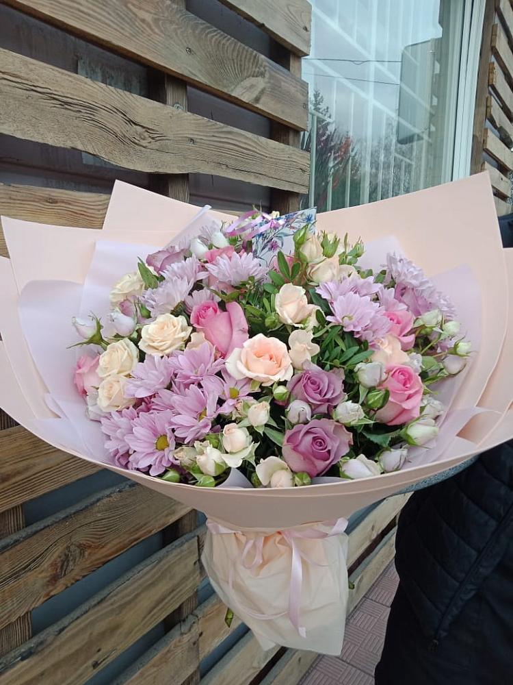 Букет цветов из: Розы и Хризантемы в Красные Ткачи