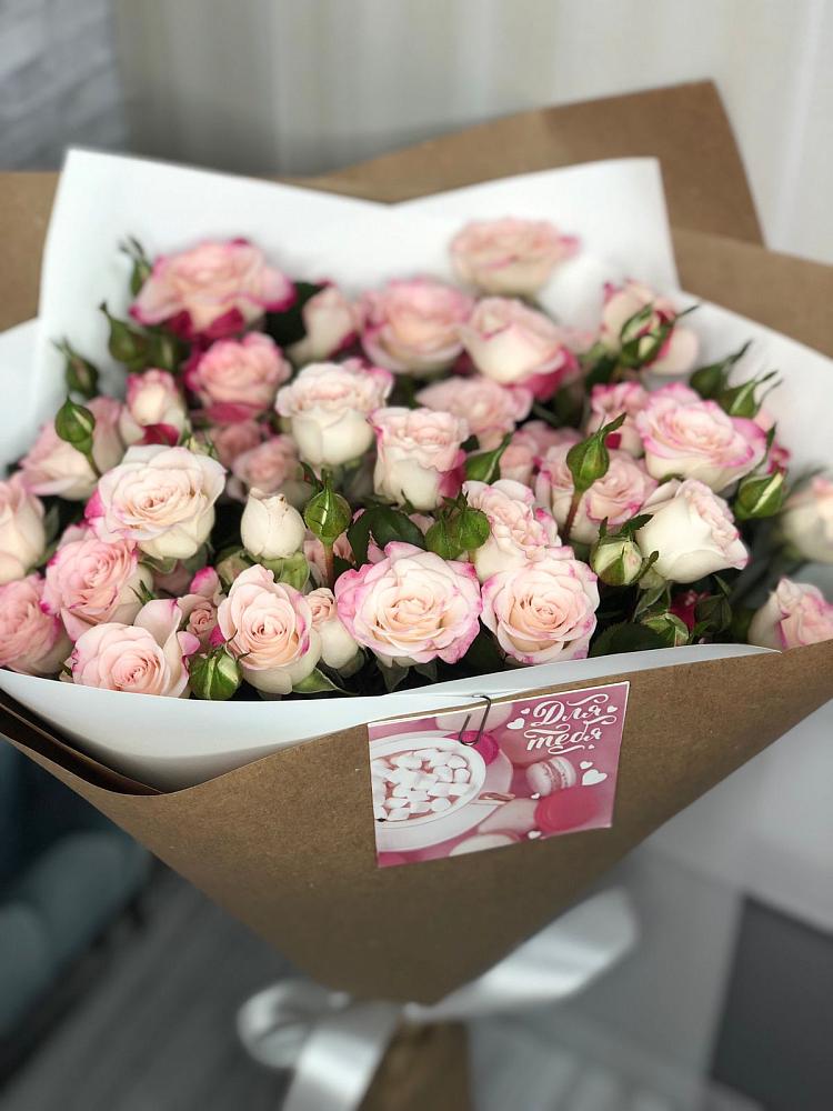 Букет цветов из: Розы в Красные Ткачи