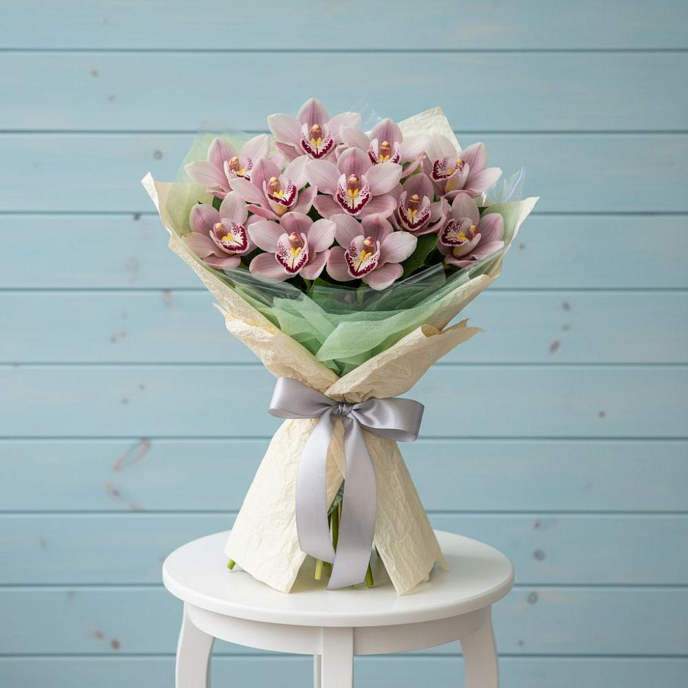 Букет цветов из: Орхидеи и Розы в Красные Ткачи