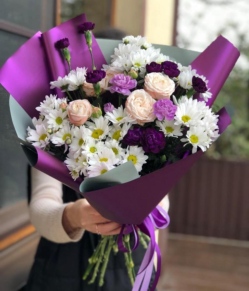 Букет цветов из: Хризантемы, Гвоздики и Розы в Красные Ткачи