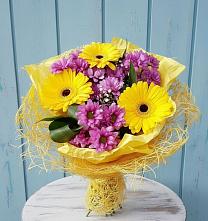 Букет цветов из:  Хризантемы и Герберы #REPLACE_PRED# Красные Ткачи