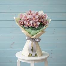 Букет цветов из:  Орхидеи и Розы в Красные Ткачи