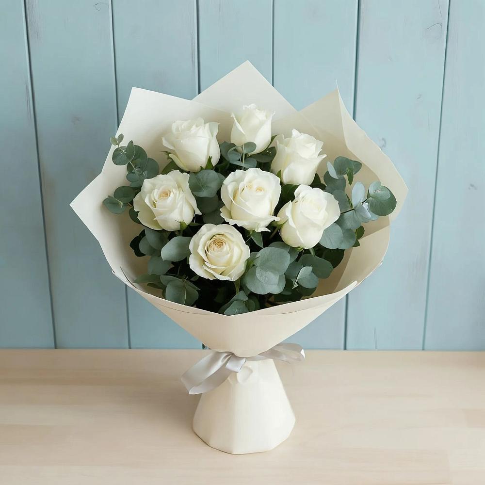 Букет Белые розы в Эвкалипте в Красные Ткачи