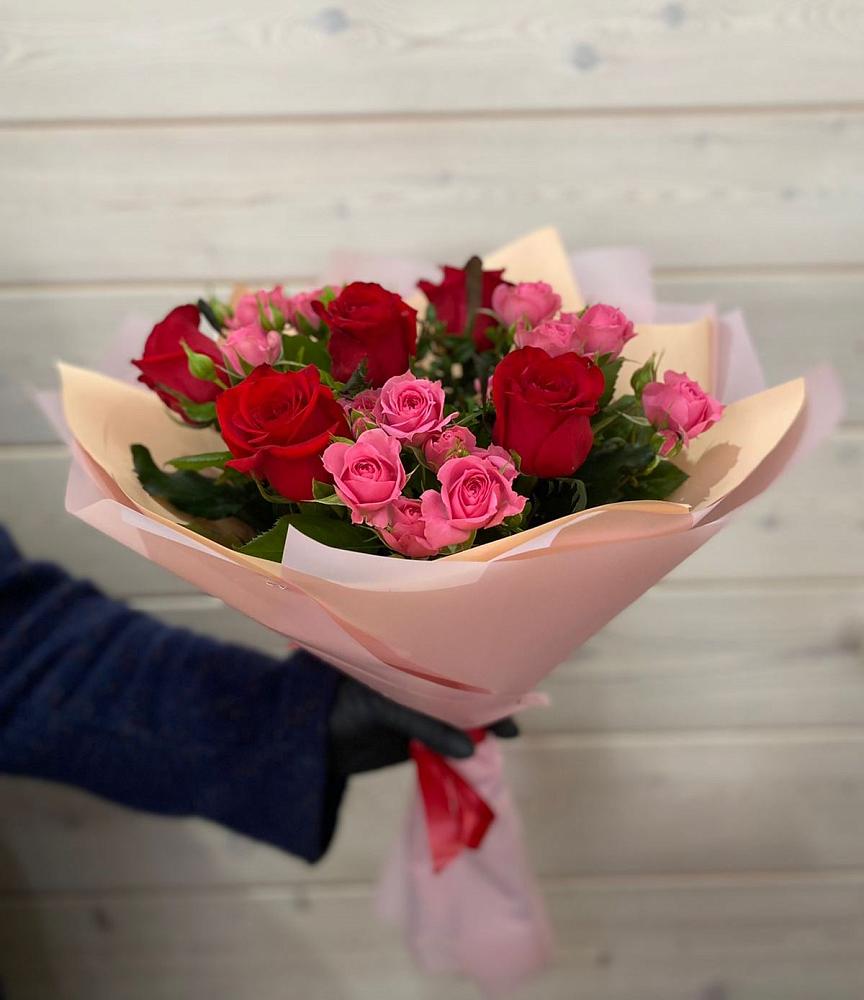 Букет цветов из: Розы в Красные Ткачи