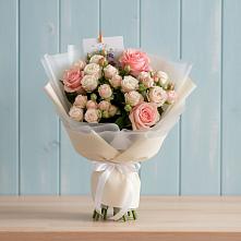 Букет цветов из:  Розы #REPLACE_PRED# Красные Ткачи