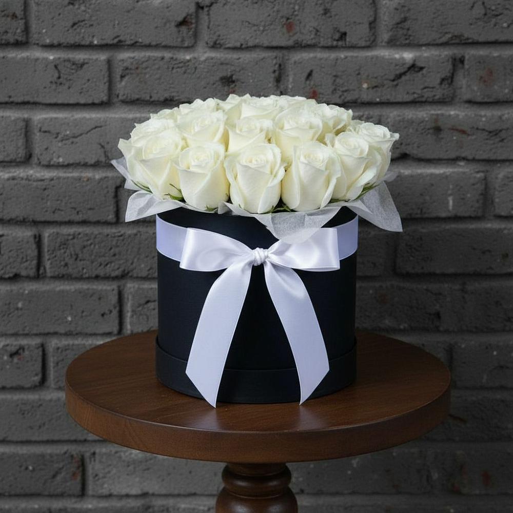 Цветочная композиция из Розы в шляпной коробке в Красные Ткачи